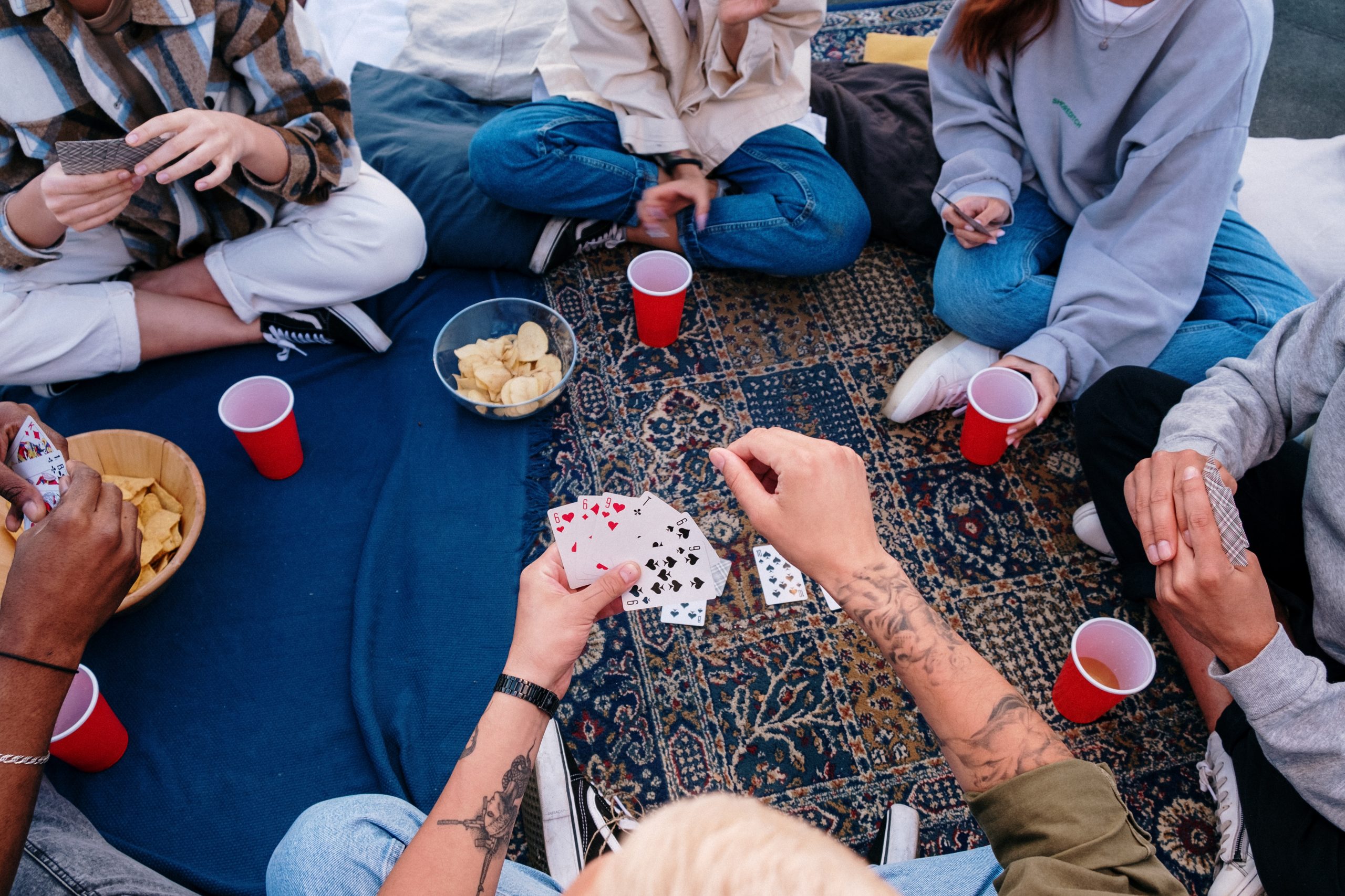 5-of-the-best-drinking-games-with-cards-drinkup