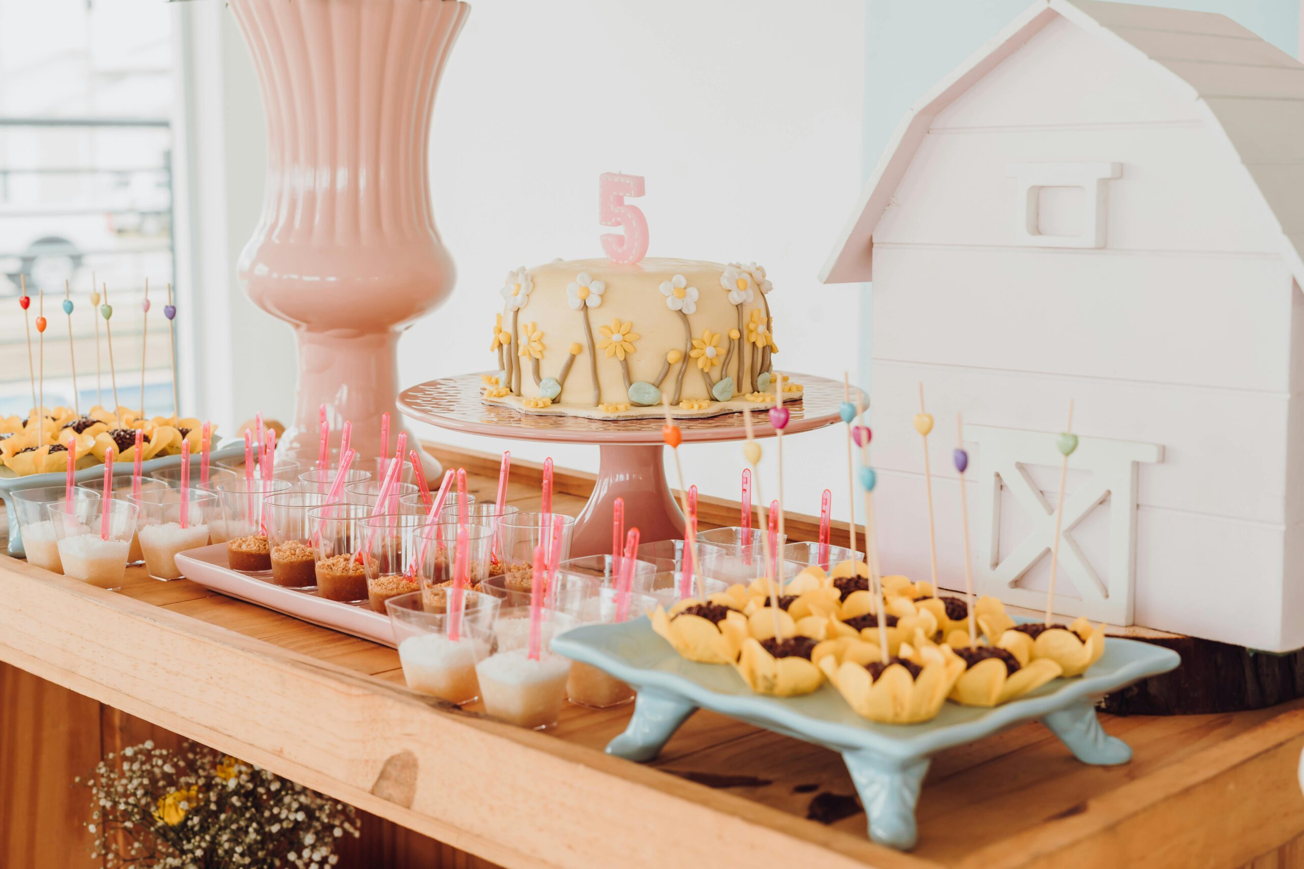 Illustration of Sweet Food and Birthday Cake for the article titled Spring Fever: Your Ultimate Party Planning Guide for Memorable April Celebrations 2024 photographed by SAULO LEITE